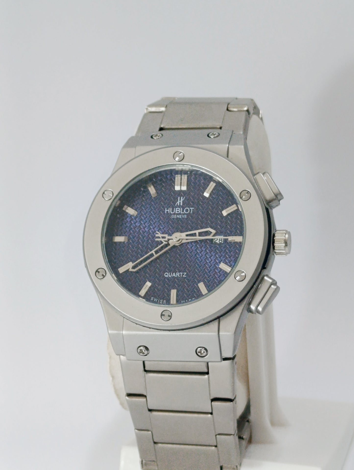 Hublot Stainless Steel Watch with Date Display - Luxury Timepiece for Men